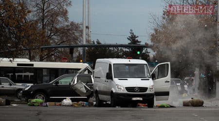 a group of cars in a parking lot