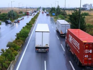 Движението по магистралата между Атина и Солун е нарушено заради наводнения